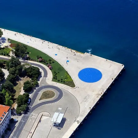 דירה Little House