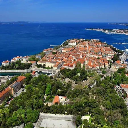 דירה Little House